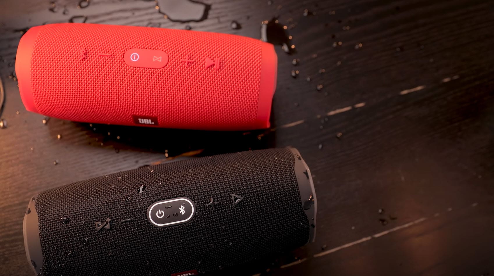 JBL CHARGE 4 赤色 JBL Charge 4 - Wireless Music Portable Bluetooth Speaker